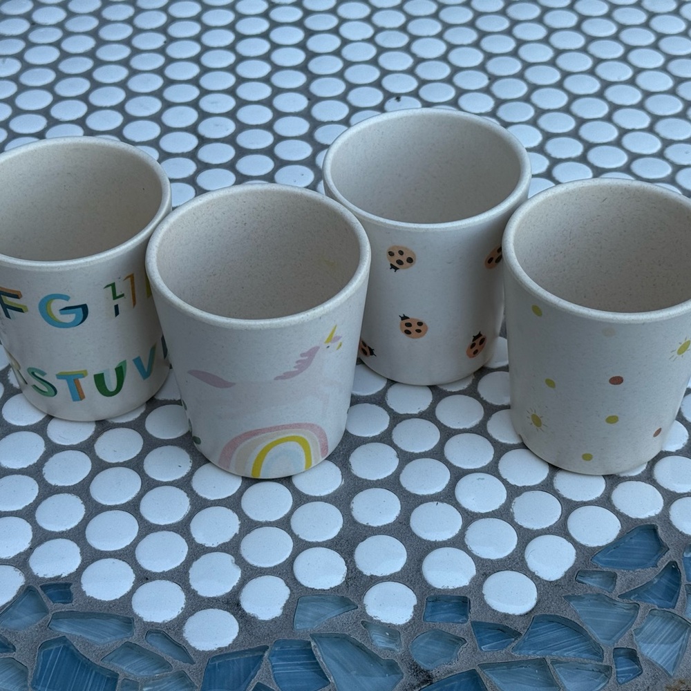 Pillowfort Bamboo Melamine Dishware